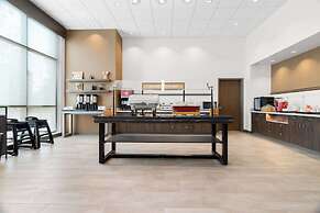 Hampton Inn & Suites Chicago Medical District UIC