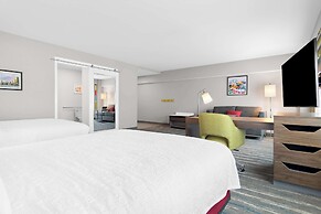 Hampton Inn & Suites Chicago Medical District UIC