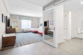 Hampton Inn & Suites Chicago Medical District UIC