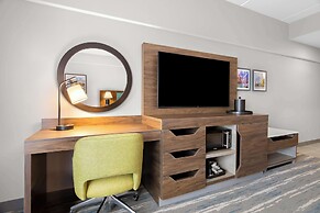 Hampton Inn & Suites Chicago Medical District UIC