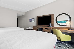 Hampton Inn & Suites Chicago Medical District UIC