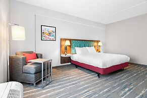 Hampton Inn & Suites Chicago Medical District UIC