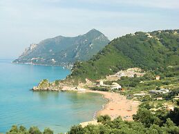 Studio Apartments With Large Swimming Pool and Sea View at Pelekas Bea