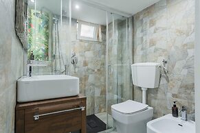 Little Havana Apartment by Wonderful Italy