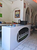 Alexandross Hostel BnB