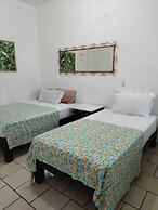 Alexandross Hostel BnB