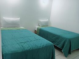 Alexandross Hostel BnB