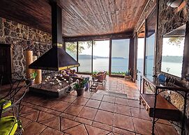 Amankaya Atitlan Lake House