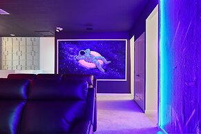 Family-friendly Luxury Home Near Disney & More