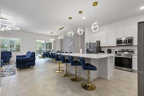 Family-friendly Luxury Home Near Disney & More