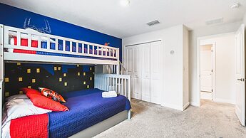 4BR Retreat in Champions Gate w/ Private Pool