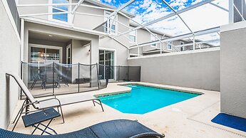 4BR Retreat in Champions Gate w/ Private Pool