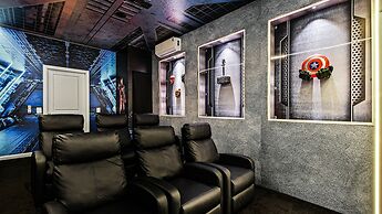 Champions Gate 6BR Private Theater Games Pool Spa