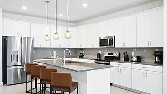 Champions Gate 6BR Private Theater Games Pool Spa