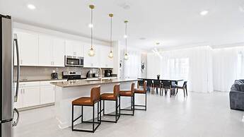 Champions Gate 6BR Private Theater Games Pool Spa