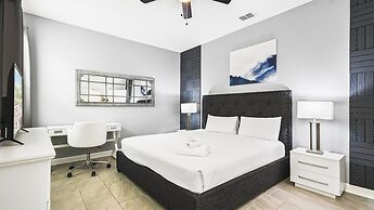 Storey Lake Resort 8br Cozy Home With Theater 2916