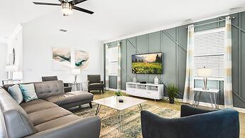 Storey Lake Resort 8br Cozy Home With Theater 2916