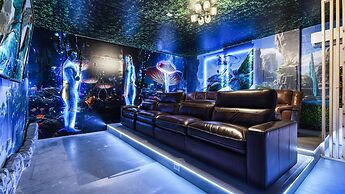 Luxury Villa: Private Pool, Near Disney