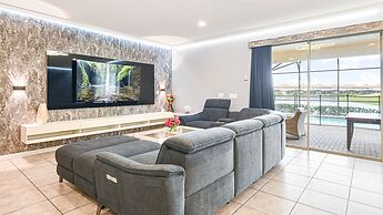 Luxury Villa: Private Pool, Near Disney