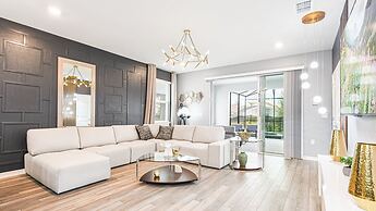 Luxury Stay: Pool, Game Room, Theater Near Disney