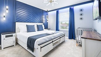 Luxury Stay: Pool, Game Room, Theater Near Disney