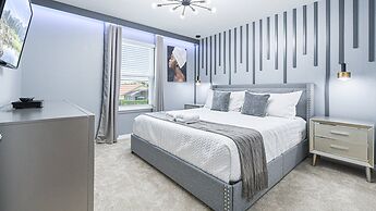 Luxury Stay: Pool, Game Room, Theater Near Disney