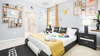 Luxury Stay: Pool, Game Room, Theater Near Disney