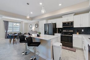 Storey Lake Sweet 2br Home 3121