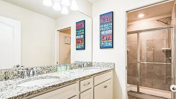 7BR Lake View Villa Pool Spa - Solterra Resort