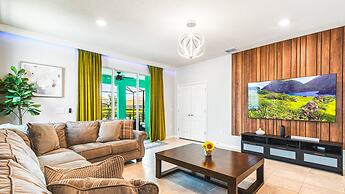 7BR Lake View Villa Pool Spa - Solterra Resort