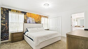 4BR Tropical Storey Lake Townhome Private Pool