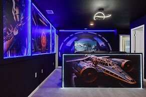 10br Disney Oasis Star Wars Themed Family Retreat