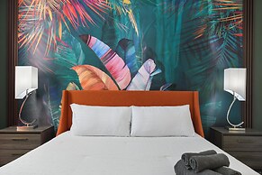 Lakeview 12br Resort Home Pool/spa/theater/game