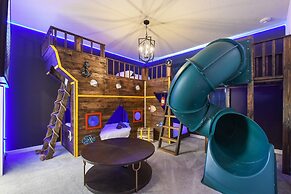 Lakeview 12br Resort Home Pool/spa/theater/game