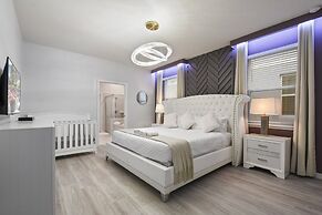 Magical World 10br Villa W/theater Pool Spa Disney