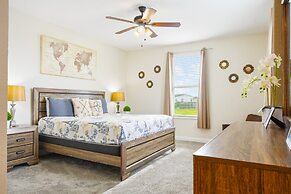 Lakeview Resort Home With Private Pool Near Disney