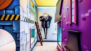 Elegant Resort Home With Loft, Private Pool & Spa