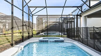 Elegant Resort Home With Loft, Private Pool & Spa