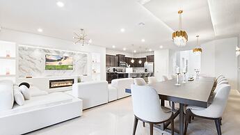 Elegant Resort Home With Loft, Private Pool & Spa