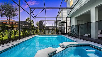7BR Solterra Resort - Newly Renovated Home w Pool