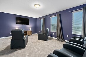 Opulent Disney Stay: Pool, Spa, 10 Mi Away