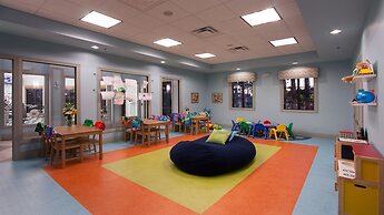 Opulent Disney Stay: Pool, Spa, 10 Mi Away