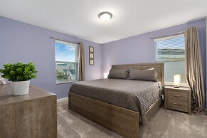 Opulent Disney Stay: Pool, Spa, 10 Mi Away