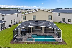 Opulent Disney Stay: Pool, Spa, 10 Mi Away