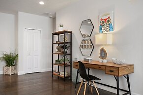 Elegant Home With Pool & Spa, Close to Disney