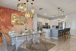 Elegant Home With Pool & Spa, Close to Disney