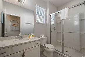 Elegant Home With Pool & Spa, Close to Disney