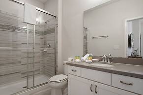 Elegant Home With Pool & Spa, Close to Disney