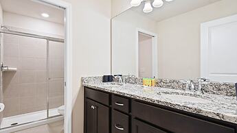 Spacious Home w/ Private Pool, Near Disney