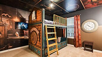 Spacious Home w/ Private Pool, Near Disney